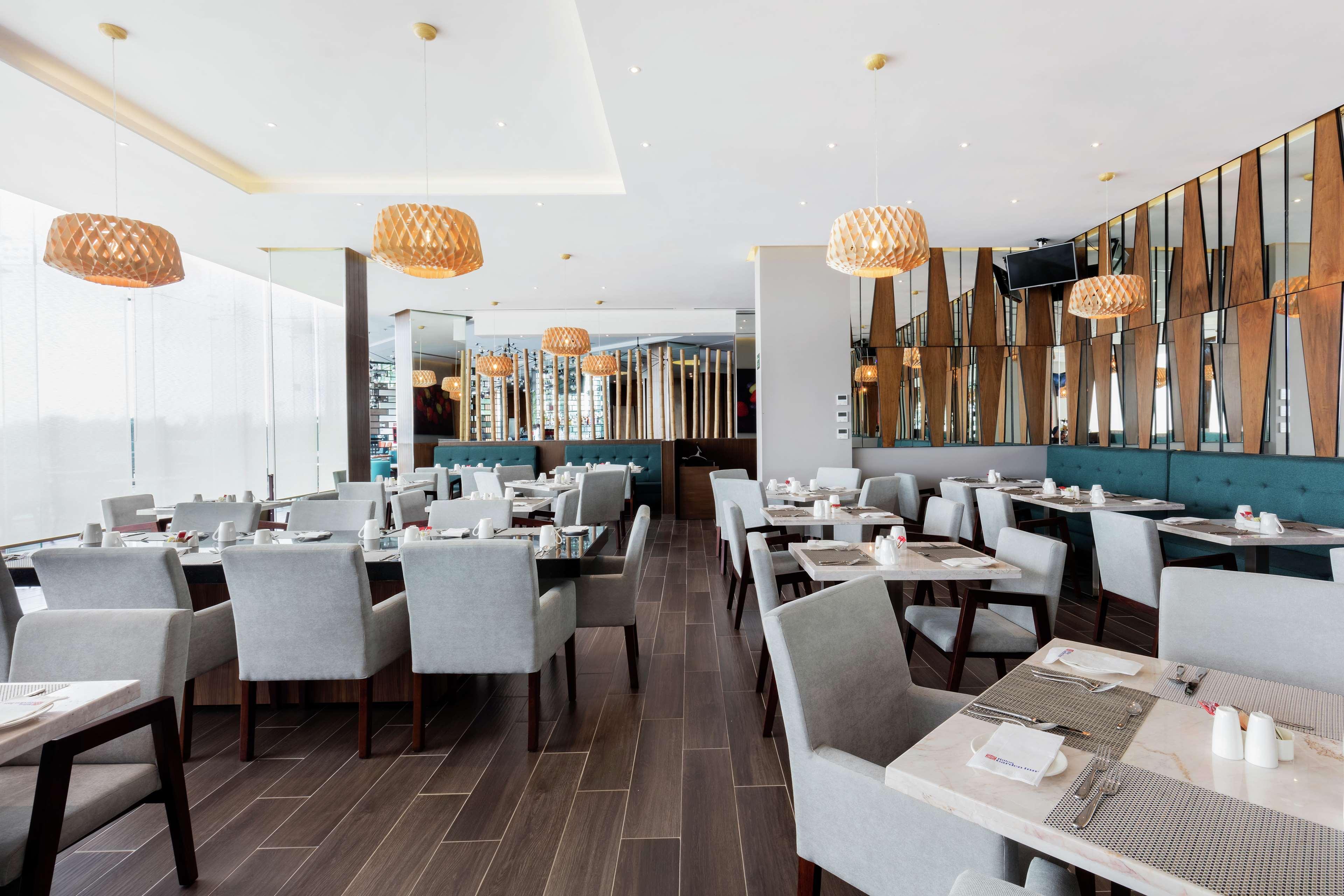 Hilton Garden Inn Salamanca Ngoại thất bức ảnh