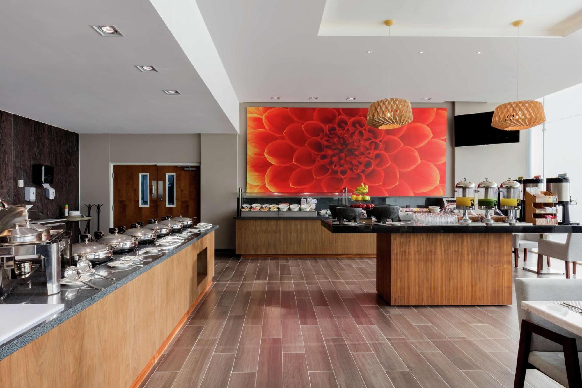 Hilton Garden Inn Salamanca Ngoại thất bức ảnh